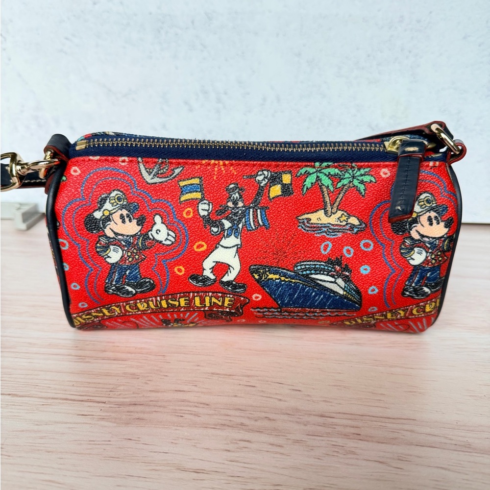 Dooney & Bourke Disney Cruise Red barrel/clutch bag. Retired print. - Picture 3 of 8